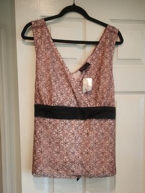 NWT Torrid Sz 2 Pink Black Pink Lace Satin Tie Tank